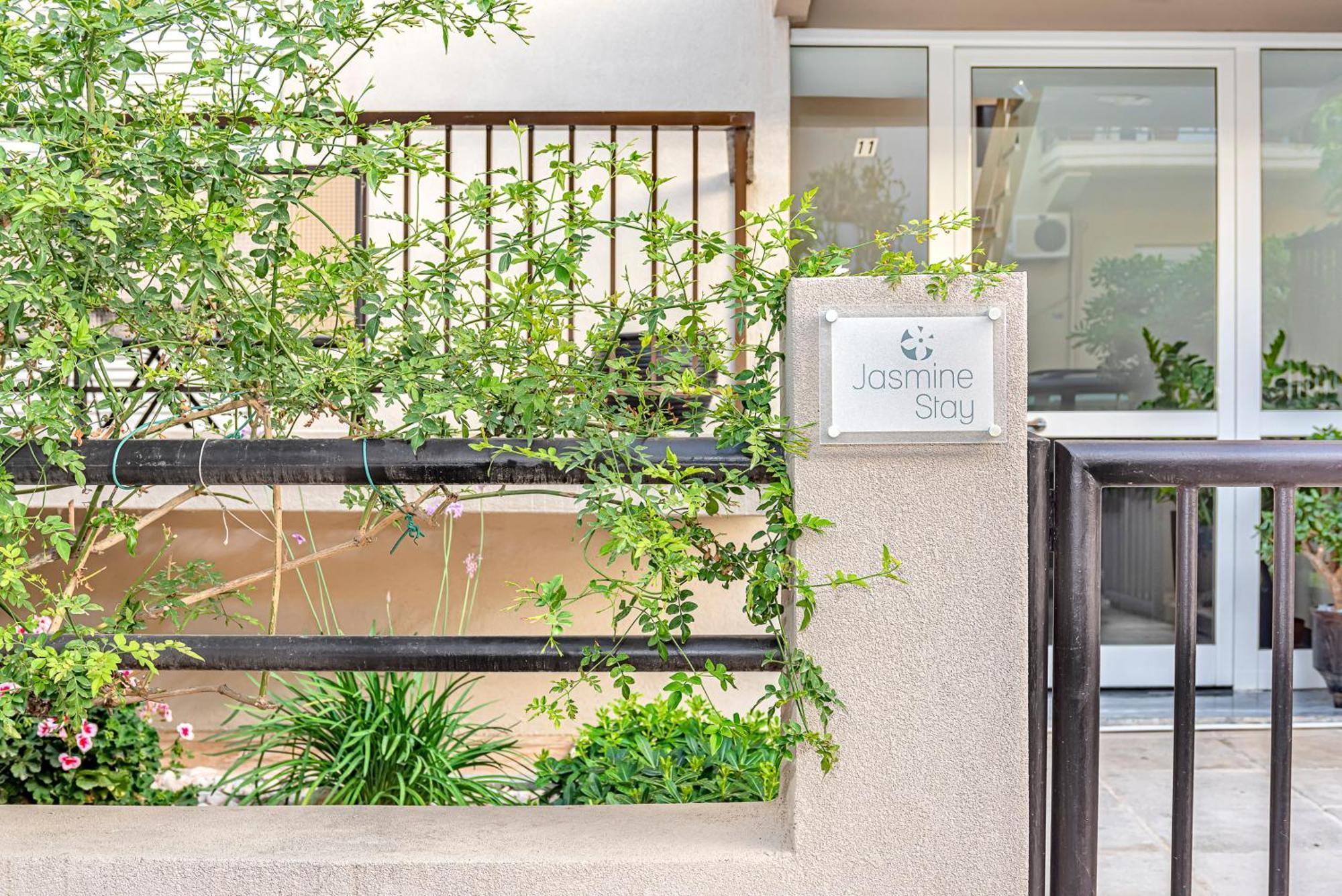 Jasminestay - Two Bedroom With Backyard Leilighet